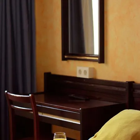 Leyton Otel 2*