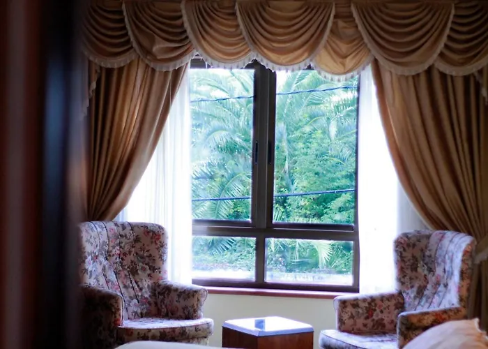 Leyton Отель 2*